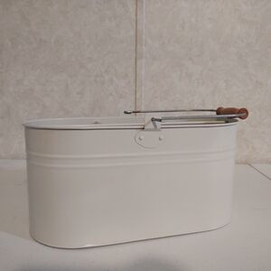 Sleek White Metal Bath Caddy